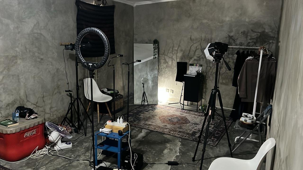 Studio lighting kit installed for a live session